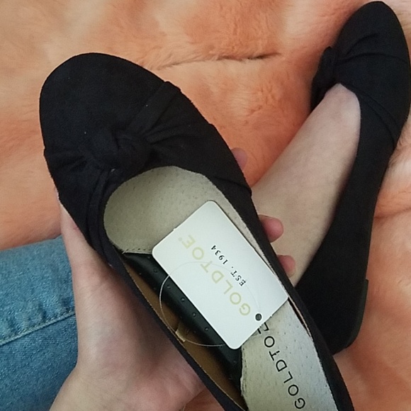 GoldToe Black Flat Shoes - Picture 3 of 6